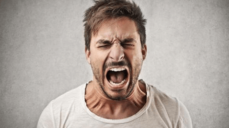 خفض الصوت من آداب التحدث